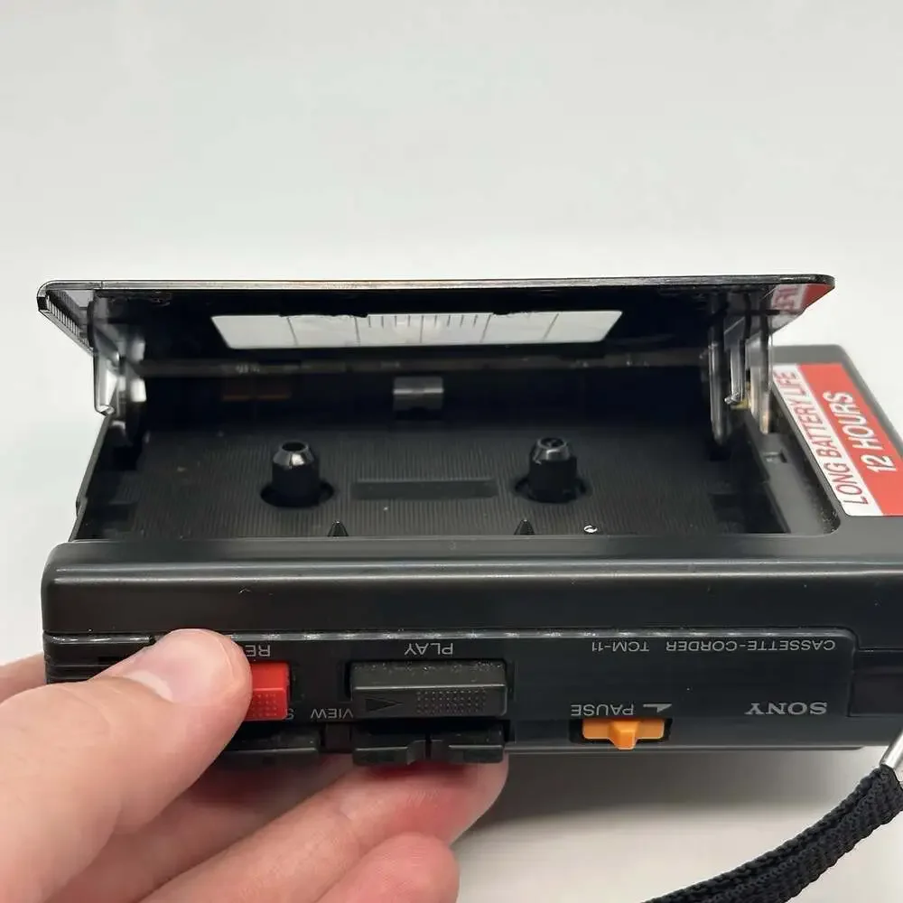 Sony One Touch Recording Cassette Player/Recorder TCM-11 For Parts NOT WORKING